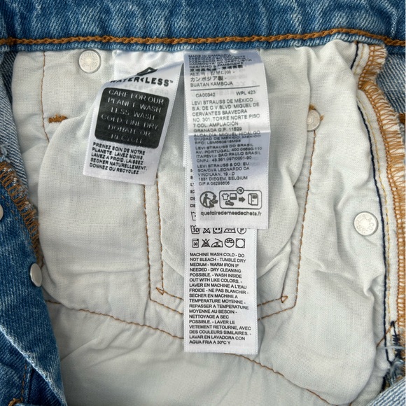 Levi's 501 Blue Jean Shorts with Frayed Hem - Picture 6 of 16